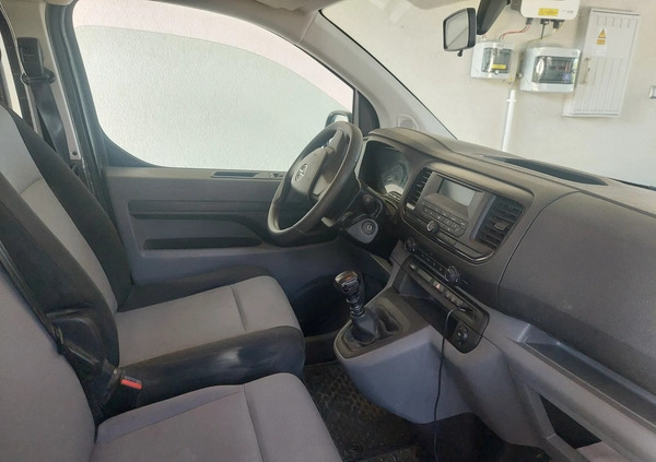 Opel Vivaro cena 95000 przebieg: 155000, rok produkcji 2020 z Chełm małe 56